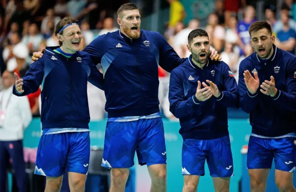 Slovenski rokometaši: vsi za enega, eden za vse. 