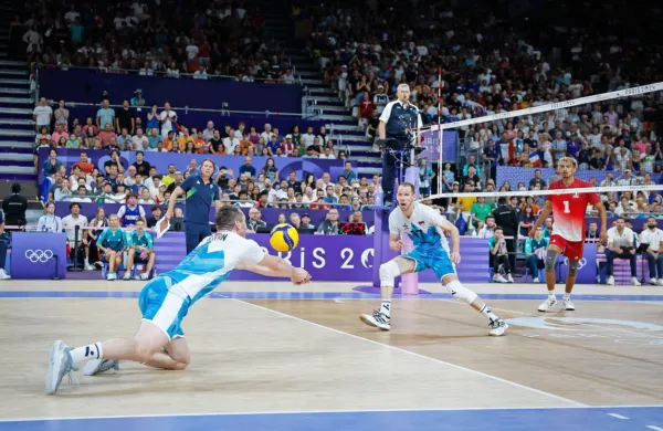Borbeni slovenski odbojkarji so bili tudi na jutranji četrtfinale 
izredno motivirani.
