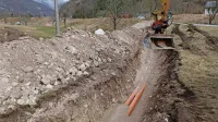 Vkopan kablovod v dolžini 21 kilometrov bo v Bovec pripeljal 
zanesljivo elektriko.
