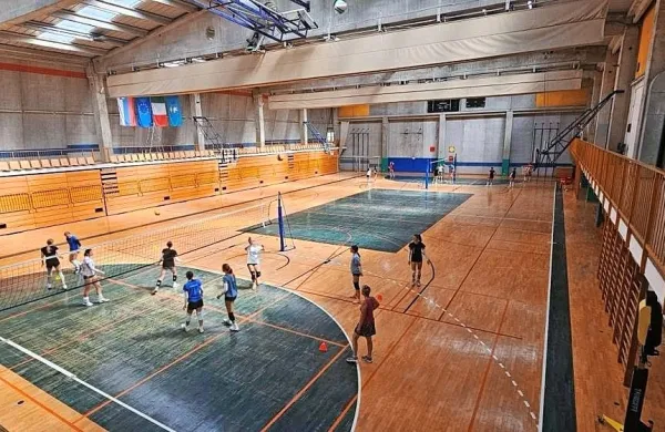 Nova streha na telovadnici v Livadah