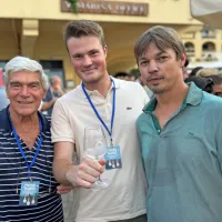 Kraševec med Istranoma: Bruno Lenardon iz Milj, Jakob Zidarich iz 
Praproti in Tilen Praprotnik s Šareda (z leve). 