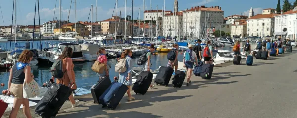 Vse poti vodijo v Piran, najbolj atraktivno in obiskano mesto med našimi obalnimi kraji.