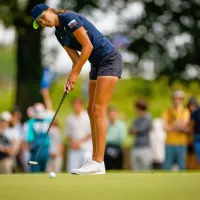 Pia Babnik je bila nekaj časa  v igri za odličja v golfu.