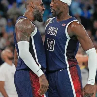  LeBron James (levo) bo na naslednjih igrah stal 43 let. Ga bomo še videli 
pod koši v Los Angelesu, kjer sicer brani barve slovitih Lakersov? 