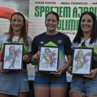 Dekleta so za darilo prejele priložnostne olimpijske karikature 
ajdovskega ustvarjalca Matije Keteja