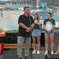 Med obujanjem olimpijskih spominov na velikem zaslonu se je 
dekletom za doseženo zahvalil predsednik Športne zveze Ajdovščina Miloš Popović. 	