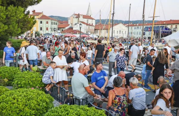 Izola ponovno odeta v barve in vonjave tradicionalnega Ribi&scaron;kega praznika (FOTO)