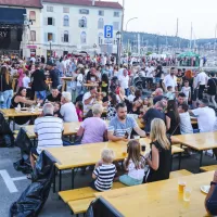 Več obiskovalcev že tradicionalno pritegne sobotno dogajanje na Ribiškem prazniku. 