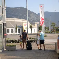 Sodelovanje prebivalcev in usklajeno delovanje služb na obeh straneh meje ključno, da so letalsko bombo uspe&scaron;no in hitro onesposobili