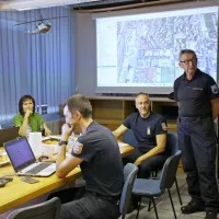 Sodelovanje prebivalcev in usklajeno delovanje služb na obeh straneh meje ključno, da so letalsko bombo uspe&scaron;no in hitro onesposobili