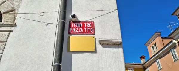 Krepat, ma ne molat! Pa si vi prevajajte.