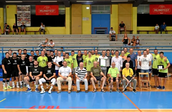  Udeleženci rokometnega jubileja v objektivu 