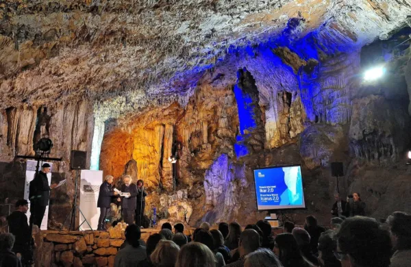 Jama Vilenica je gostila zaključek istoimenskega festivala, letos 
39. po vrsti. 
