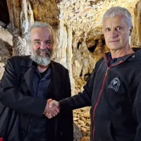 Miljenko Jergović: Edino književnost morda lahko re&scaron;i mrtve. Morda.