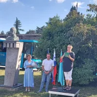V Novi Gorici so odkrili doprsni kip prvega slovenskega letalca 
Edvarda Rusjana.