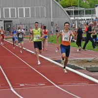  Izolan Benjamin Lakošeljac je nastopil na mitingu v Pordenonu in postavil mladinski državni rekord  na 1500m.
