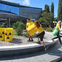 Greenpeace aktivisti s protestno akcijo na Bernardinu (FOTO)