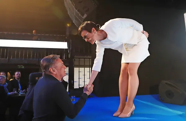 Marta Kos uživa velik ugled pri predstavnikih leve politične 
opcije.