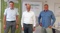 Direktor Liv Systems Damjan Švigelj ter direktorja Fluidmasterja Milan Potužak in Aleksandar Bogunović (z leve). 