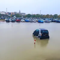 Makadamsko parkirišče za koprsko tržnico