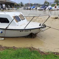 Domačin re&scaron;eval čolne v semedelskem mandraču