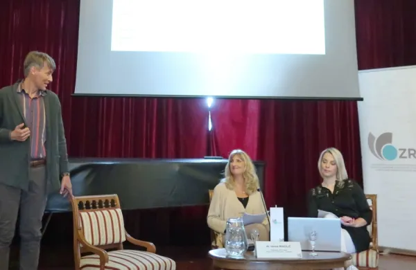Književna nagrada PONT 2024 Stefanu Hertmansu