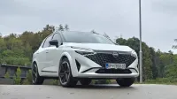 Osveženi Nissan qashqai bo slovenske kupce še naprej prepričeval 
z uveljavljeno pogonsko elektrificirano tehniko.