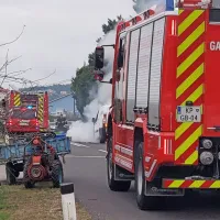 V Čežarjih zagorelo vozilo