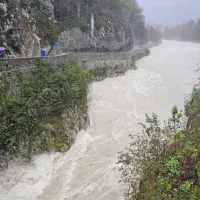 Reka Soča je močno narasla (VIDEO)