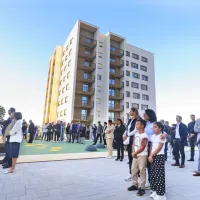 Odprli tretji blok s 75 stanovanji, župan napovedal &scaron;e 46 novih najemnih stanovanj nad Dolinsko cesto (FOTO)