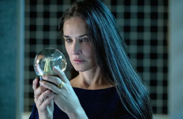 Demi Moore v filmu The Substance