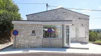 V Sečovljah bo v ponedeljek, 14. oktobra, začela delovati zdravnica družinske medicine Jasna Primožič. Doslej je bila pacientom 
na voljo v Luciji. 