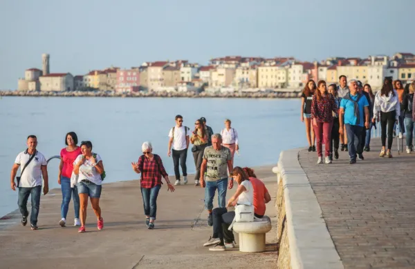 Vreme: Danes in jutri na vzhodu dokaj sončno