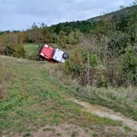 Gasilcem ukradli vozila in jih precej po&scaron;kodovali