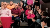 V polni dvorani Doma na Vidmu  je bilo od vsega začetka čutiti napetost in nasprotovanje državni pobudi za postavitev vetrnic.