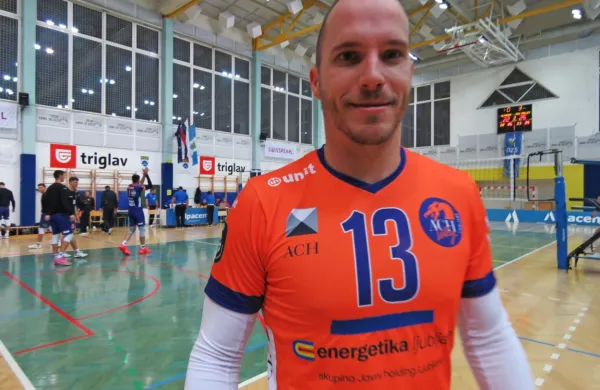 Olimpijec Jani Kovačič je v rodni Kanal prišel kot kapetan ACH 
Volleyja.