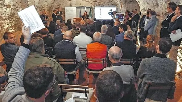Dražba vin v kleti kostanjeviškega samostana je potekala pod 
vodstvom dunajske dražbene hiše Dortheum.