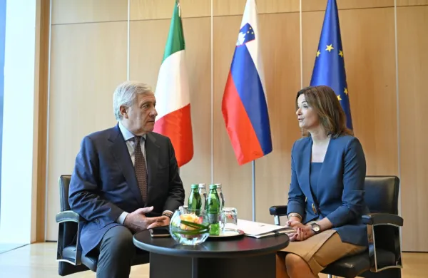  Slovenija in Italija krepita dobre odnose in sodelovanje na več 
področjih, sta  poudarila zunanja ministra Tanja Fajon in Antonio 
Tajani. 