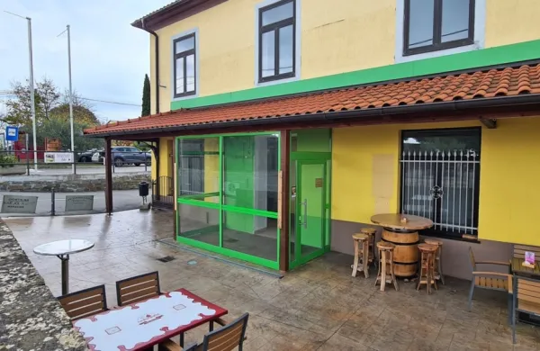 Sredi septembra je trgovina v Marezigah zaprla vrata. 
