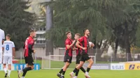 Žan Bešir (z žogo) se je proti Nafti razveselil drugega gola v 
letošnjem prvenstvu. 