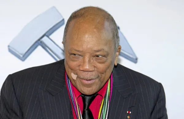  Quincy Jones velja za eno najvplivnejših osebnosti v popularni 
glasbi 20. stoletja.