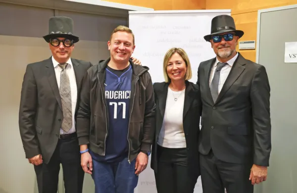 Z leve proti desni: dr. Mladen Gasparini, Luka Cimprič, ravnateljica 
OŠ Koper Ingrid Poropat in dr. Rado Pišot