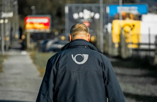 Poštni delavci napovedali stavko. Trajala bo od 22. novembra do 
izpolnitve stavkovnih zahtev.