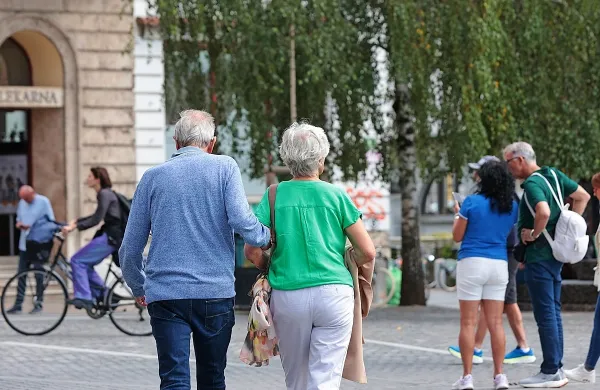 Prihodnje leto bo letni dodatek izplačan spet v petih različnih 
zneskih in bo od letošnjega višji za kakšnih pet evrov. Letos je 
najvišji letni dodatek znašal 460 evrov, najnižji pa 150 evrov. 