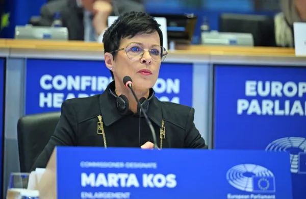 Marta Kos