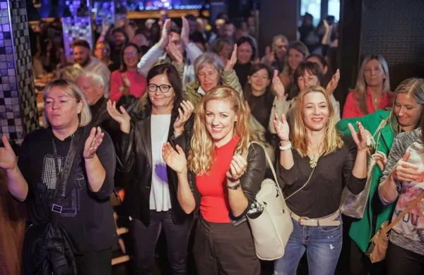 Koncert pred službo? Zakaj pa ne.