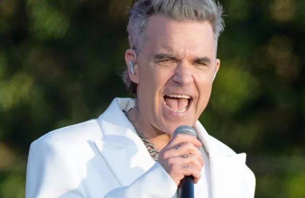 V sklopu EPK bo nastopil tudi Robbie Williams.