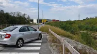 Z južne povezovalne ceste naj  bi se komunalni priključki v poslovni coni Kromberk približali parcelam na 
severu.

