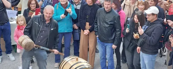 Martinovanja z raznimi vražami in običaji se nadaljujejo tudi te 
dni.