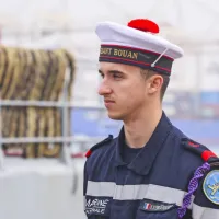 Francoska voja&scaron;ka patruljna ladja na &scaron;tiridnevnem rutinskem postanku v koprskem pristani&scaron;ču (FOTO)